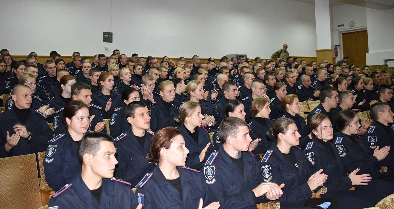 Зустріч у ДДУВС із бійцями полку «Дніпро-1»