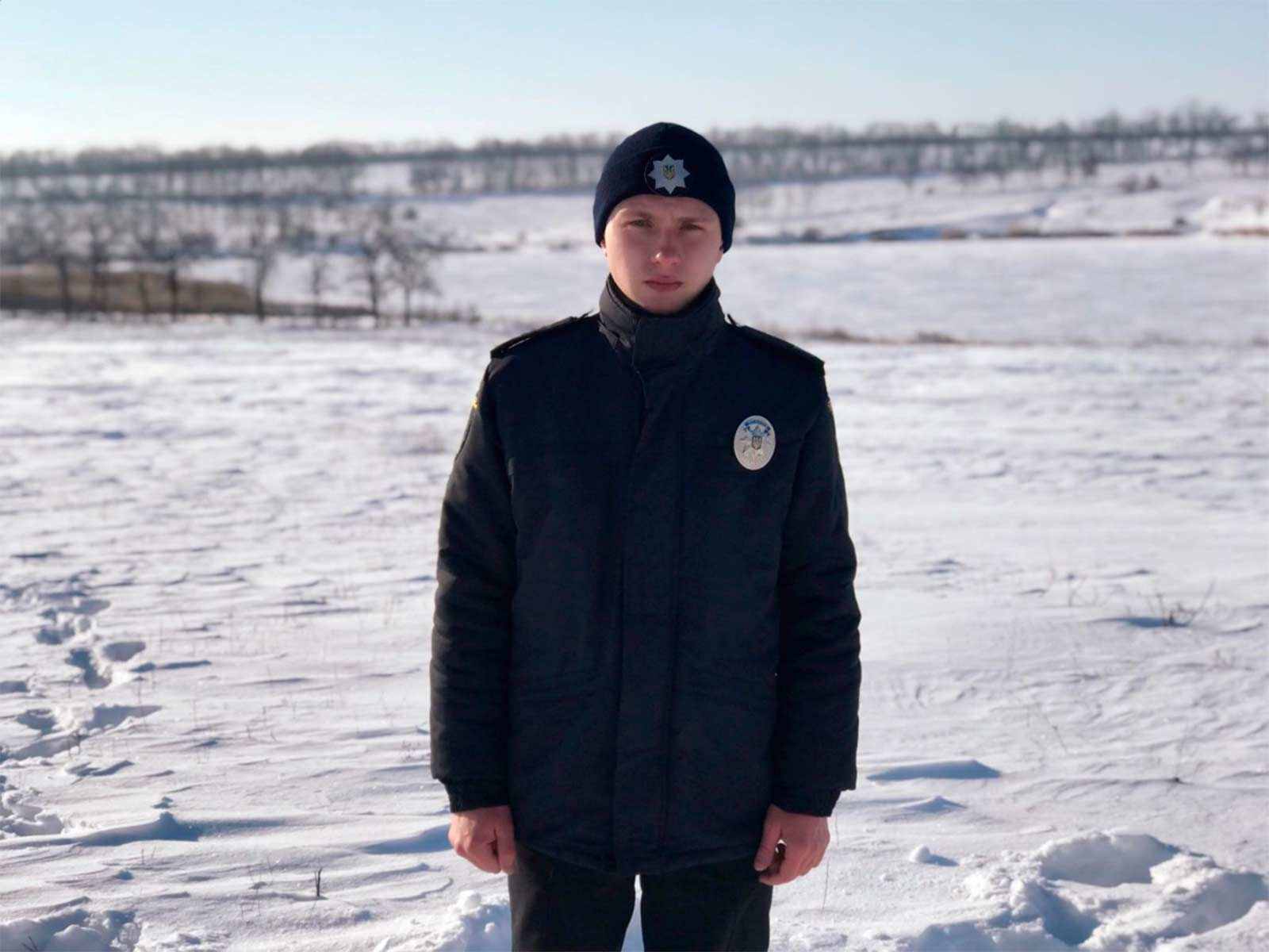 Курсант ДДУВС Артем Каверін разом зі своїми батьками врятували життя рибалкам, що провалилися під лід