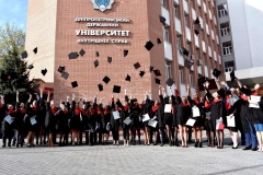 Випускний перегорнув останню сторінку студентського життя.