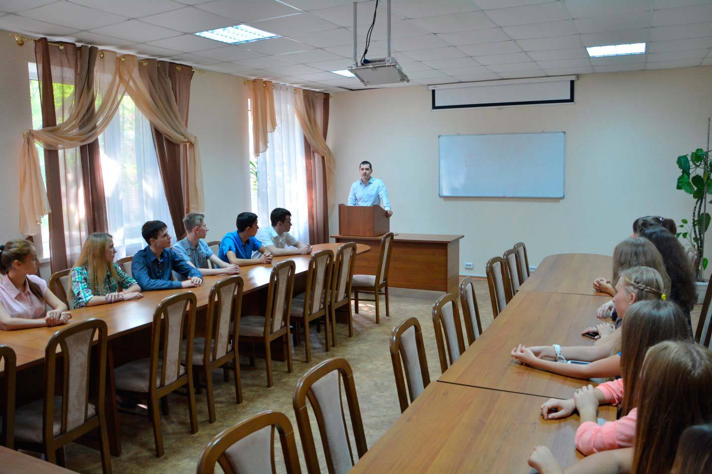 Криворізький факультет Дніпропетровського державного університету внутрішніх справ