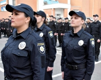 Служити та захищати: у Дніпрі нові патрульні склали присягу