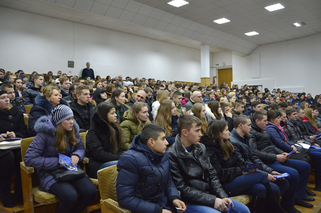 Школярі в університеті