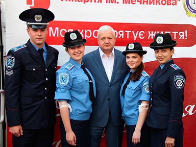 94 курсанта та співробітника університету взяли участь у традиційний для Дніпропетровська благодійній акції «Моя кров рятує життя».
