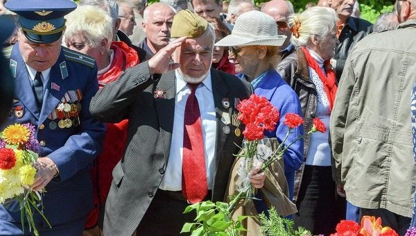 Участь курсантів та офіцерів ДДУВС в охороні громадського порядку 9 травня.