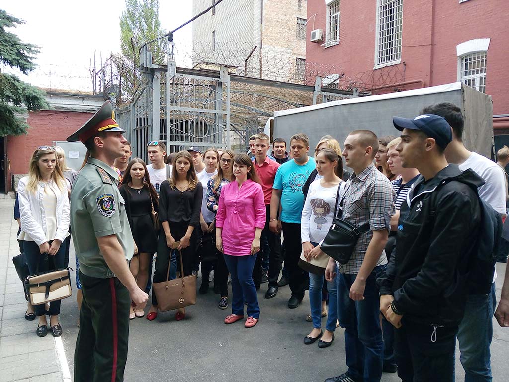 Студенти ДДУВС на ознайомчій екскурсії