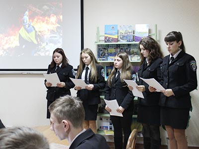 Студенти Криворізького факультету ДДУВС вшанували пам'ять героїв Небесної Сотні