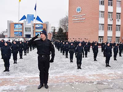 Підтримай захисника України – курсанти ДДУВС перейняли флешмоб із віджимання #22PuchupChallenge