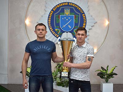 З Чемпіонату України з фрі-файту студент ДДУВС привіз золото