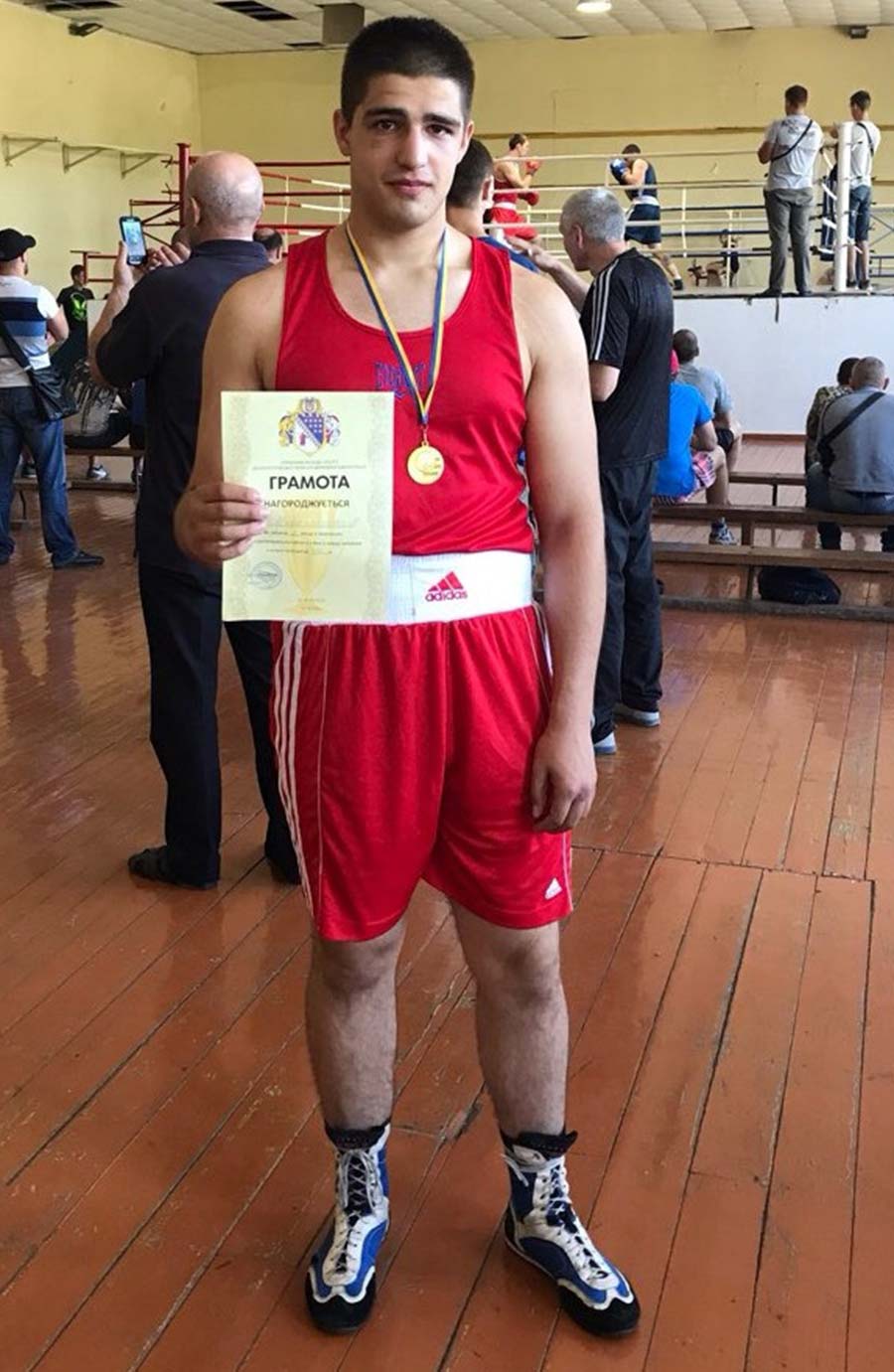 Найсильніші боксери Дніпропетровщини навчаються у ДДУВС