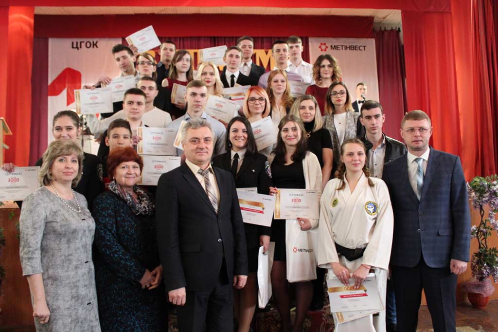 Кращі студенти Криворізького факультету отримали грошові премії