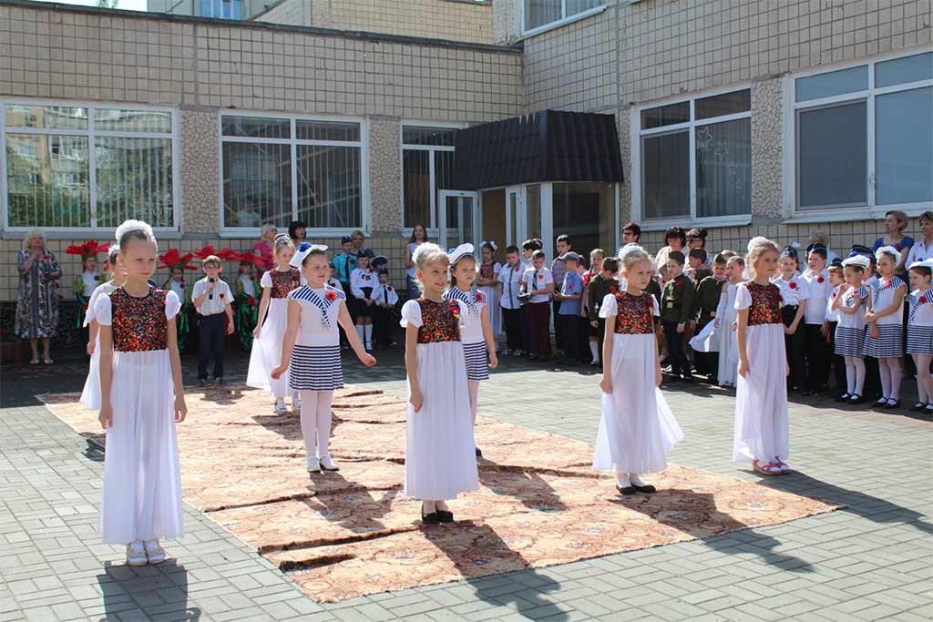 Курсанти Криворізького факультету відвідали своїх підшефними