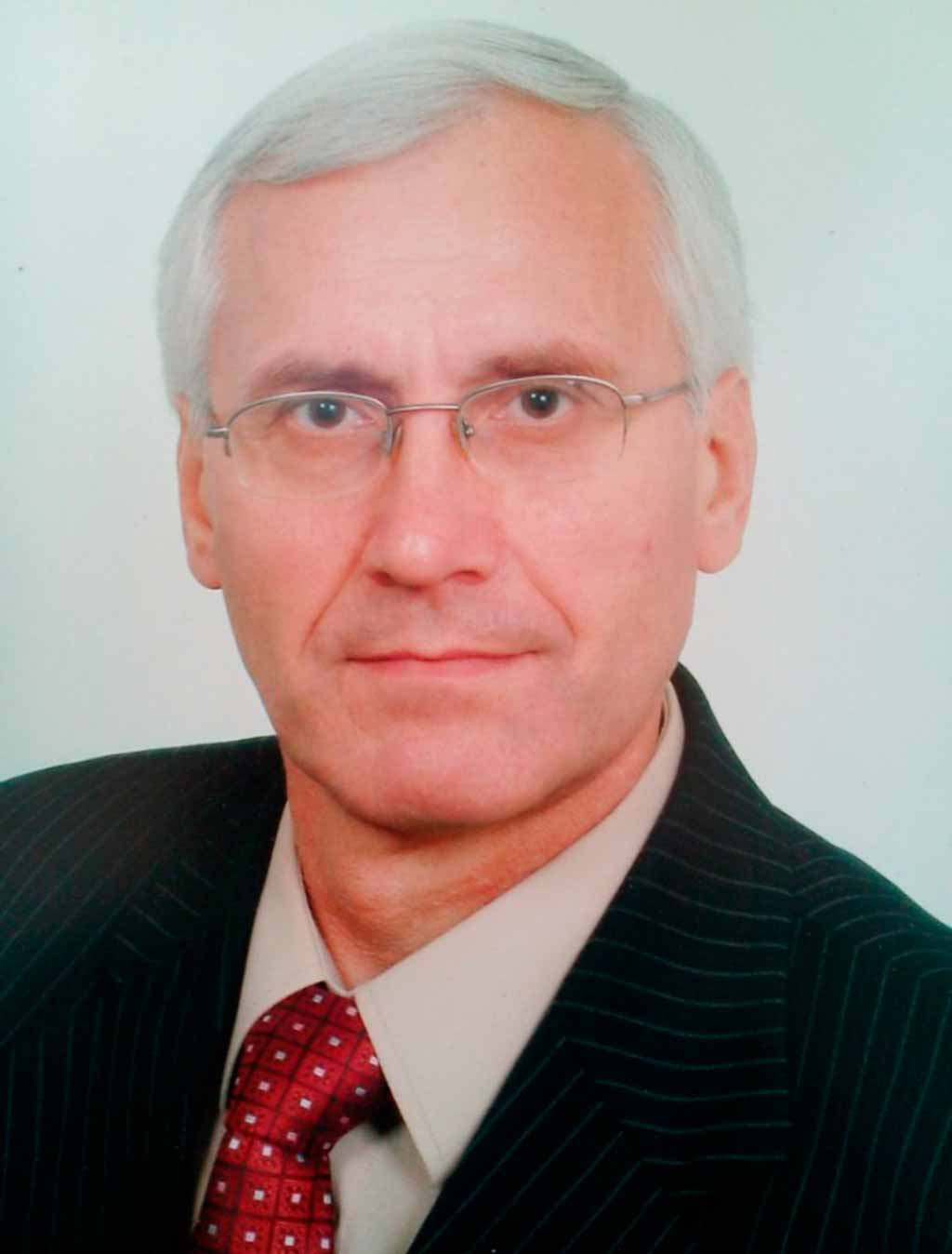 Шиян Анатолій Григорович – старший викладач кафедри.