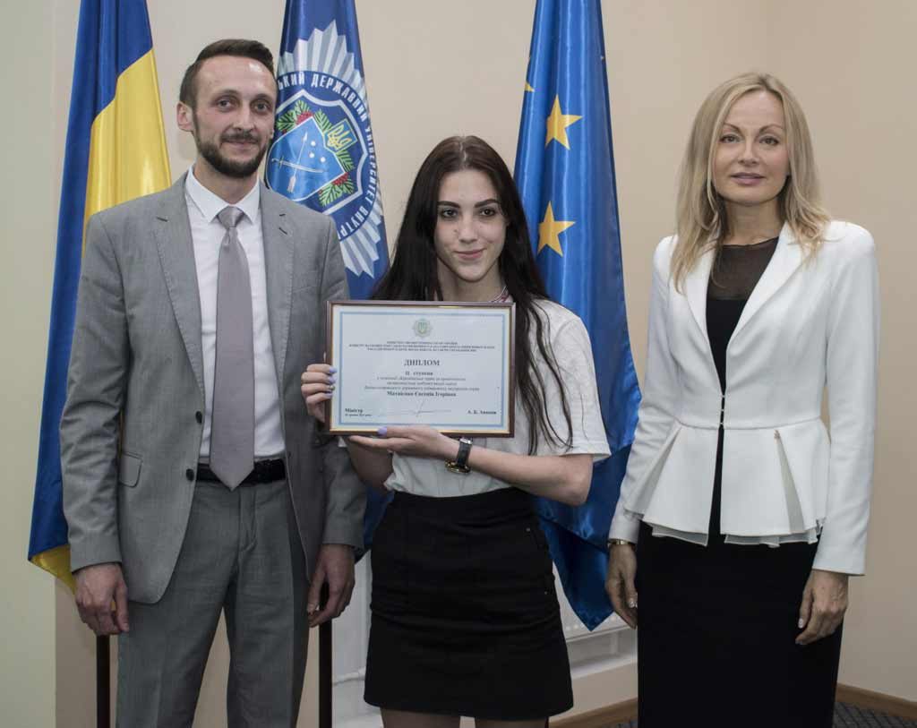 Обдарована молодь з усієї України гідно презентувала результати наукових досліджень