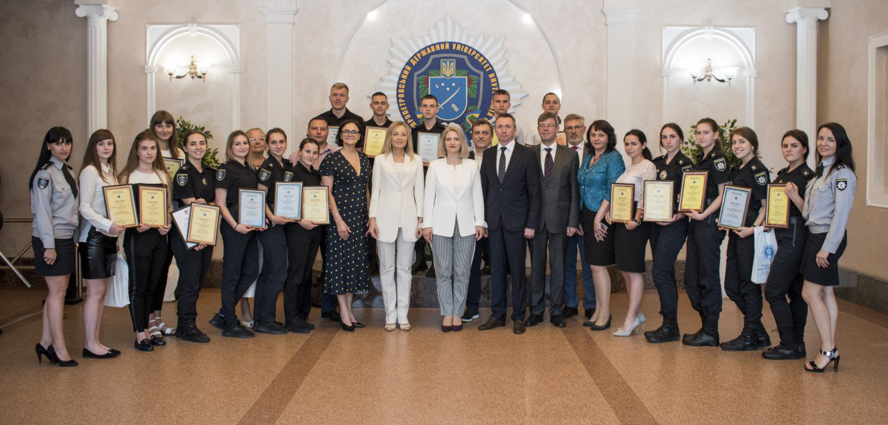 Українсько-литовський форум триває у ДДУВС: інтелектуальна молодь вже захистила свої доповіді на всеукраїнській конференції