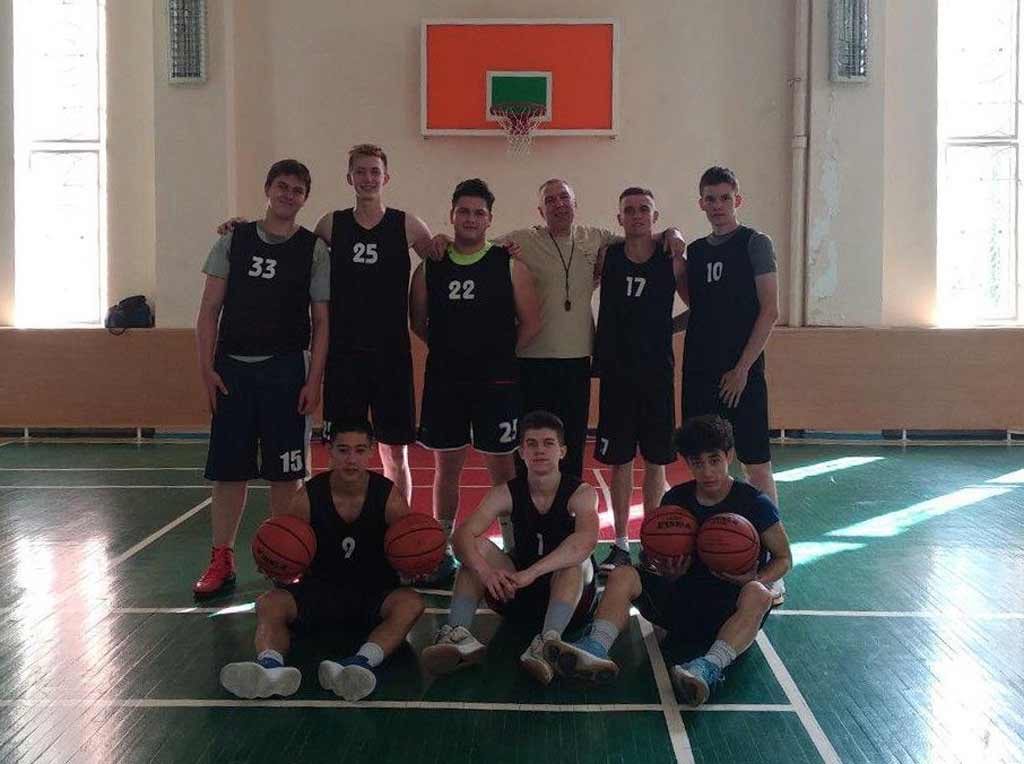 Баскетболісти ДДУВС провели університетський турнір