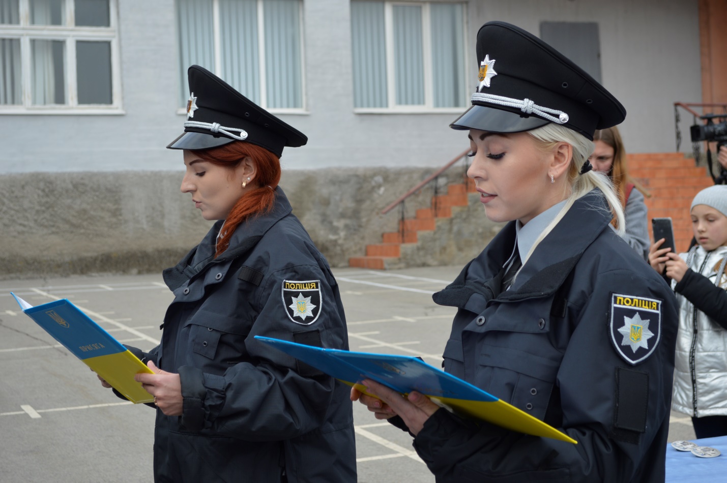 Випускники «Академії поліції» вже від завтра охоронятимуть правопорядок 
