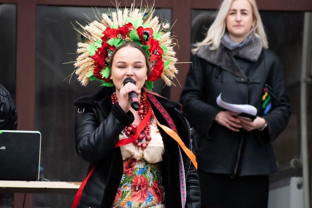 У ДДУВС вітали школярів із Масляною