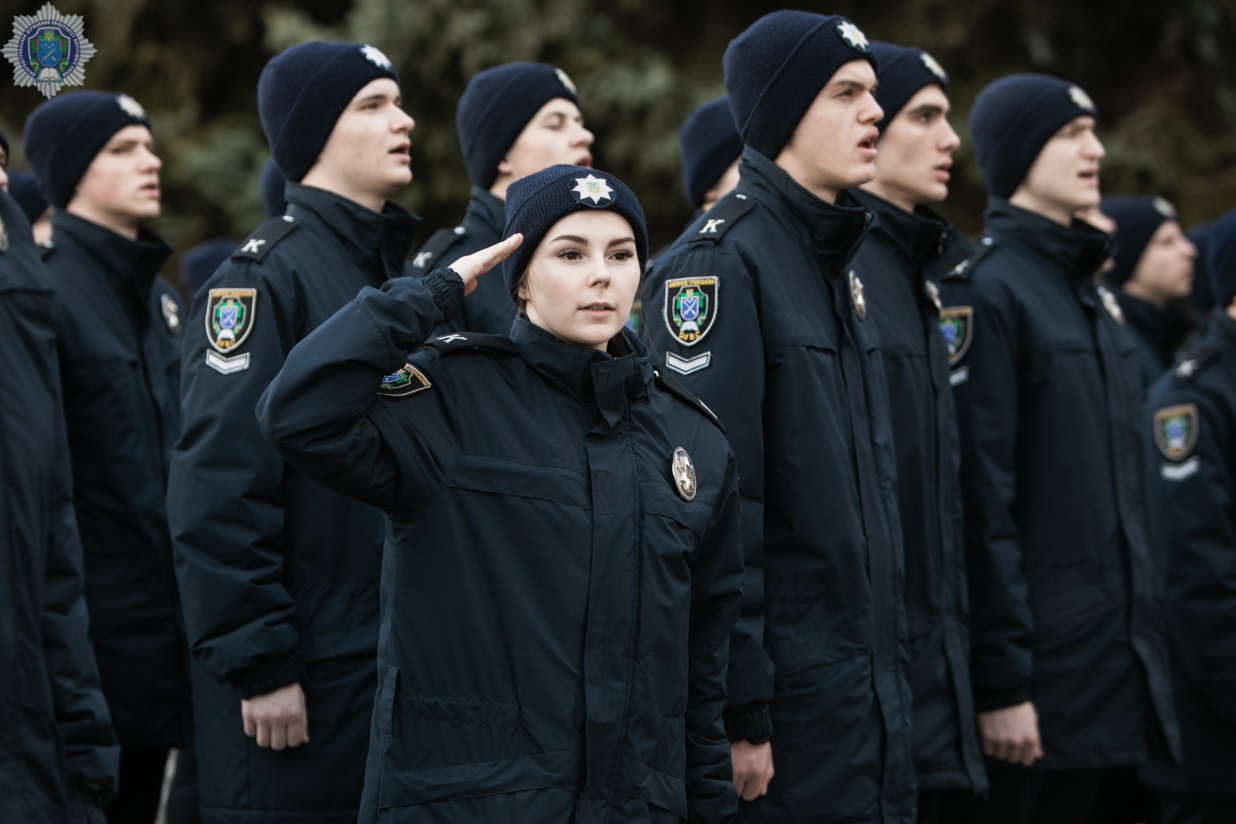 Було чути на весь район: курсанти ДДУВС заспівали «Ще не вмерла Україна»